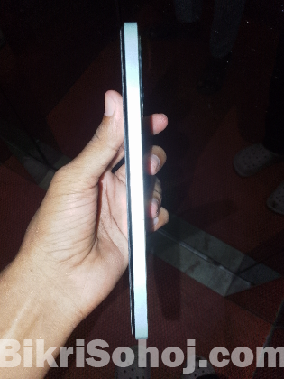 Realme C35